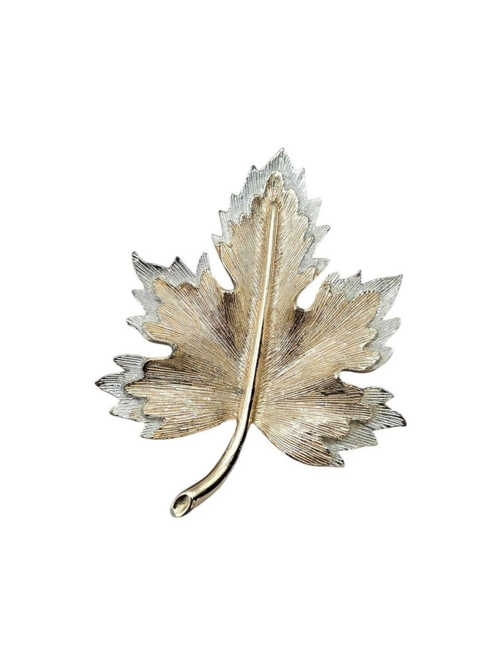 Sarah Coventry Maple Leaf Brooch Silver Gold Tone Textured Pin – Autumn Elegance